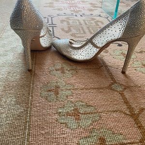 Fancy yet comfortable heels!